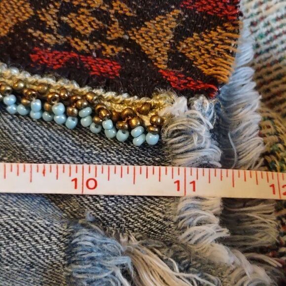 BDG Women's size S or 27 In distressed beaded studded tapestry Jean short shorts - Picture 10 of 11